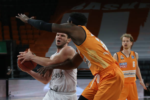 合同还是代 合同还是代