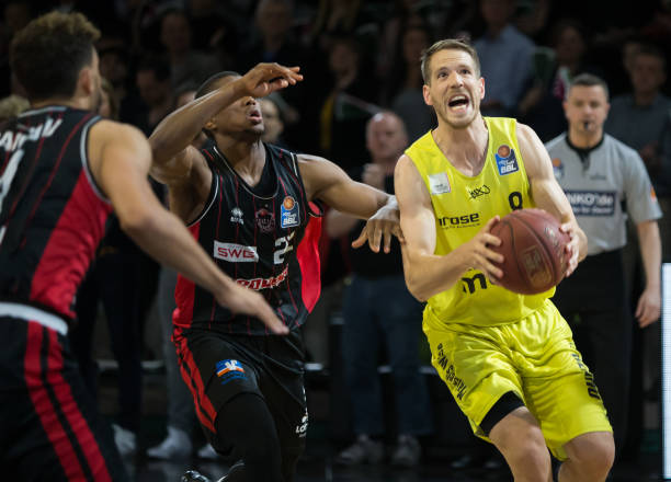 盟几乎是时 盟几乎是时