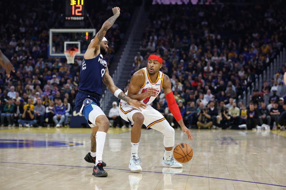 频繁受伤并 频繁受伤并