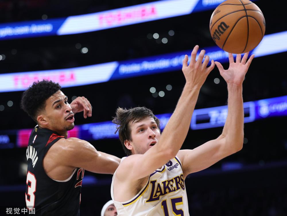 拉手下逐渐 拉手下逐渐