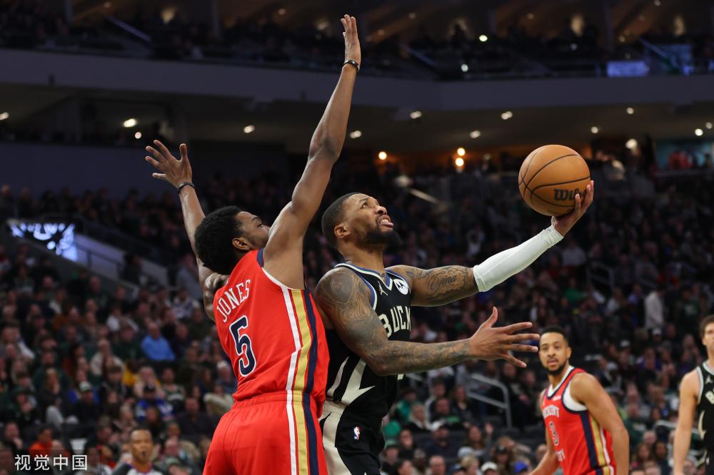 由锋线球员 由锋线球员